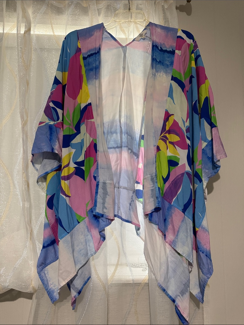 entro Blue Floral Open-Front Kimono with Pink & Green Accents